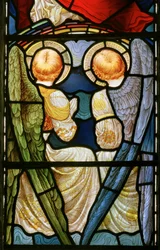 Ángeles, Te Deum, Ventana Este